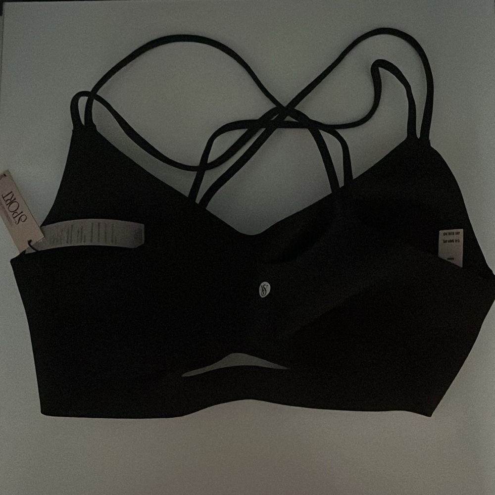 Strappy-Comfort Sports Bra - Picture 2 of 3
